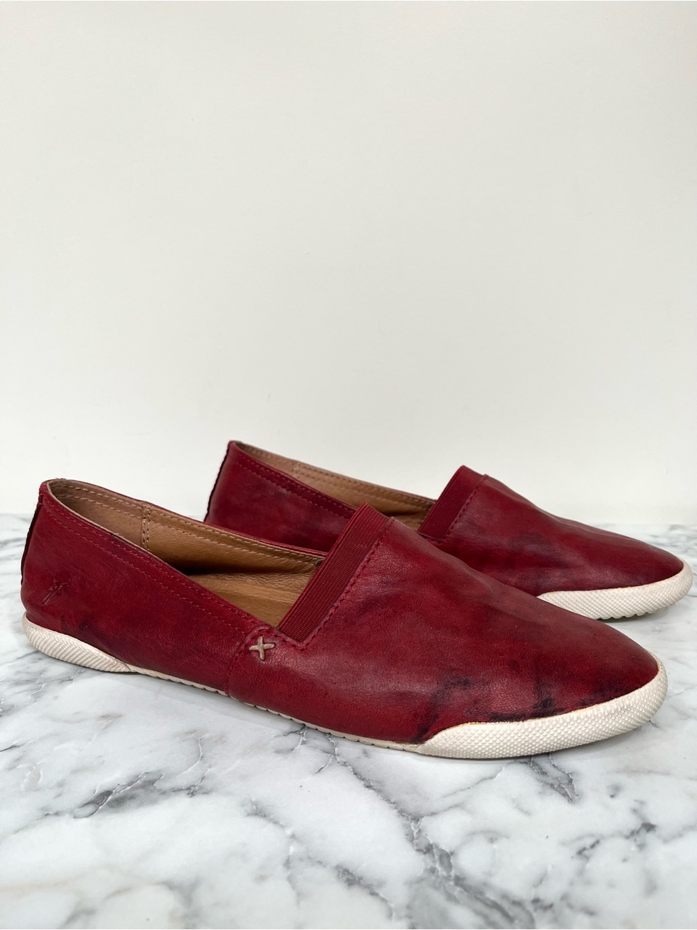 Frye Melanie Slip On Sneaker Flats Distressed Red Leather Size 8.